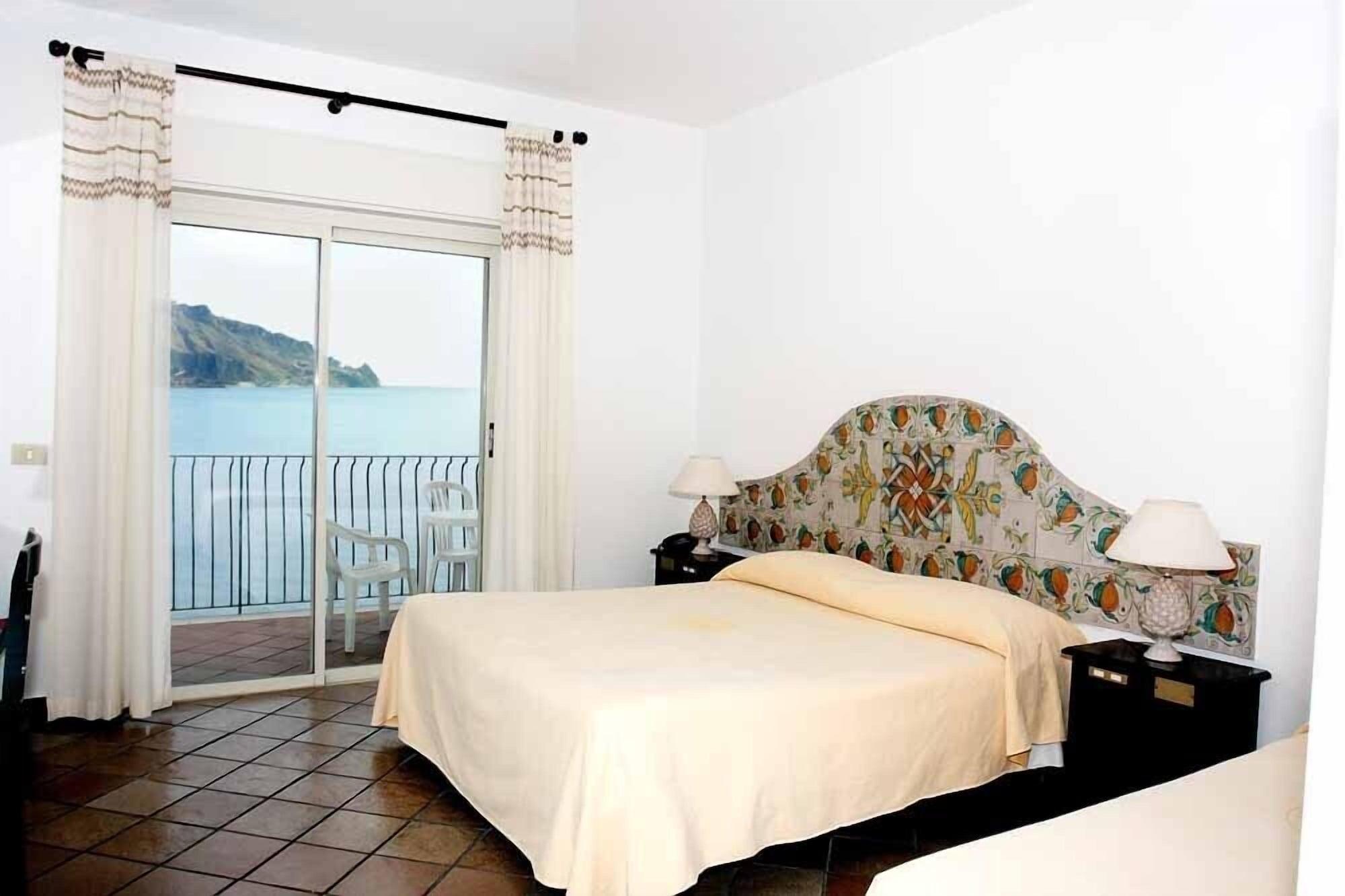 Bay Palace Mazzaro Taormina Bagian luar foto