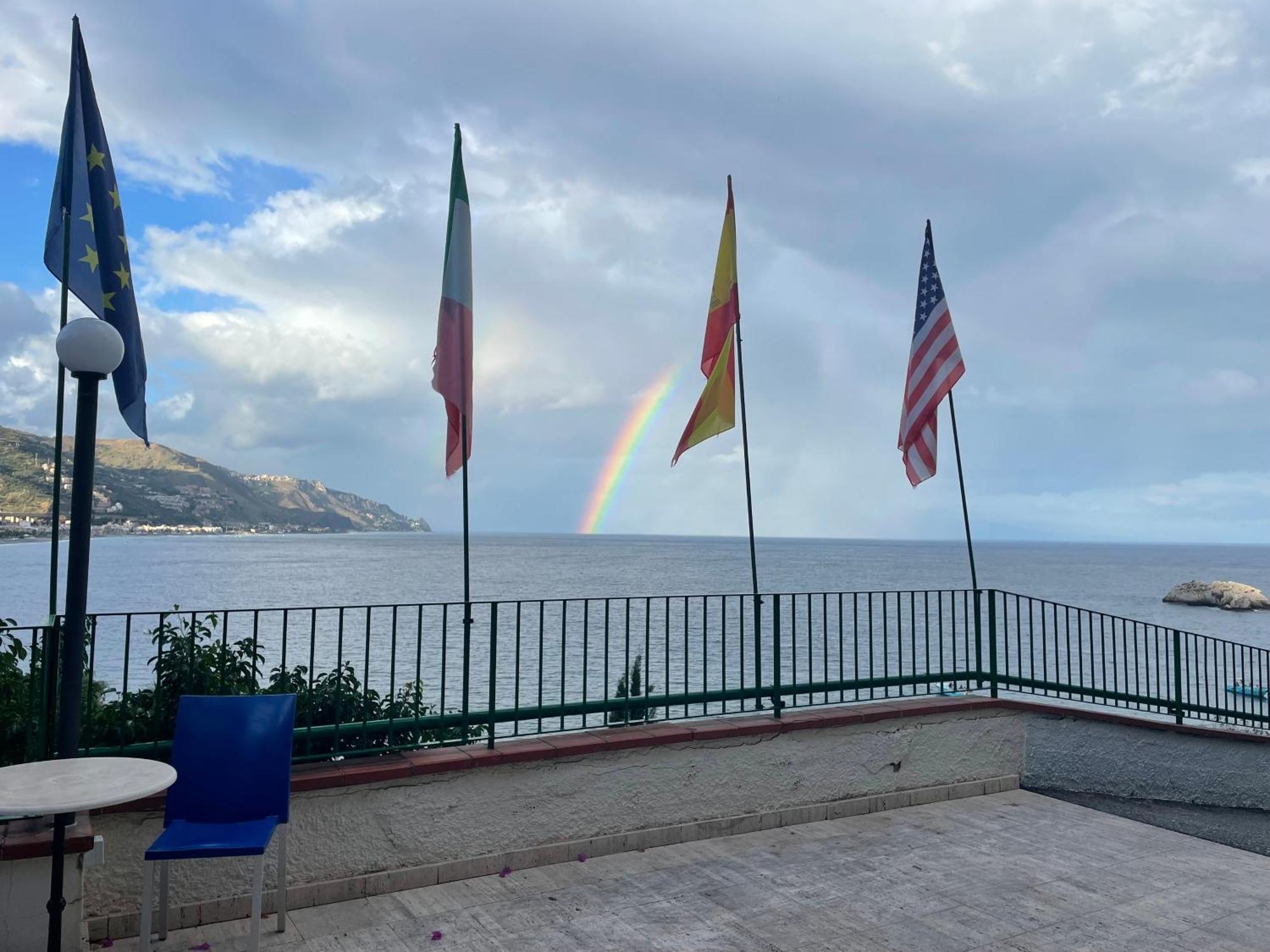 Bay Palace Mazzaro Taormina Bagian luar foto