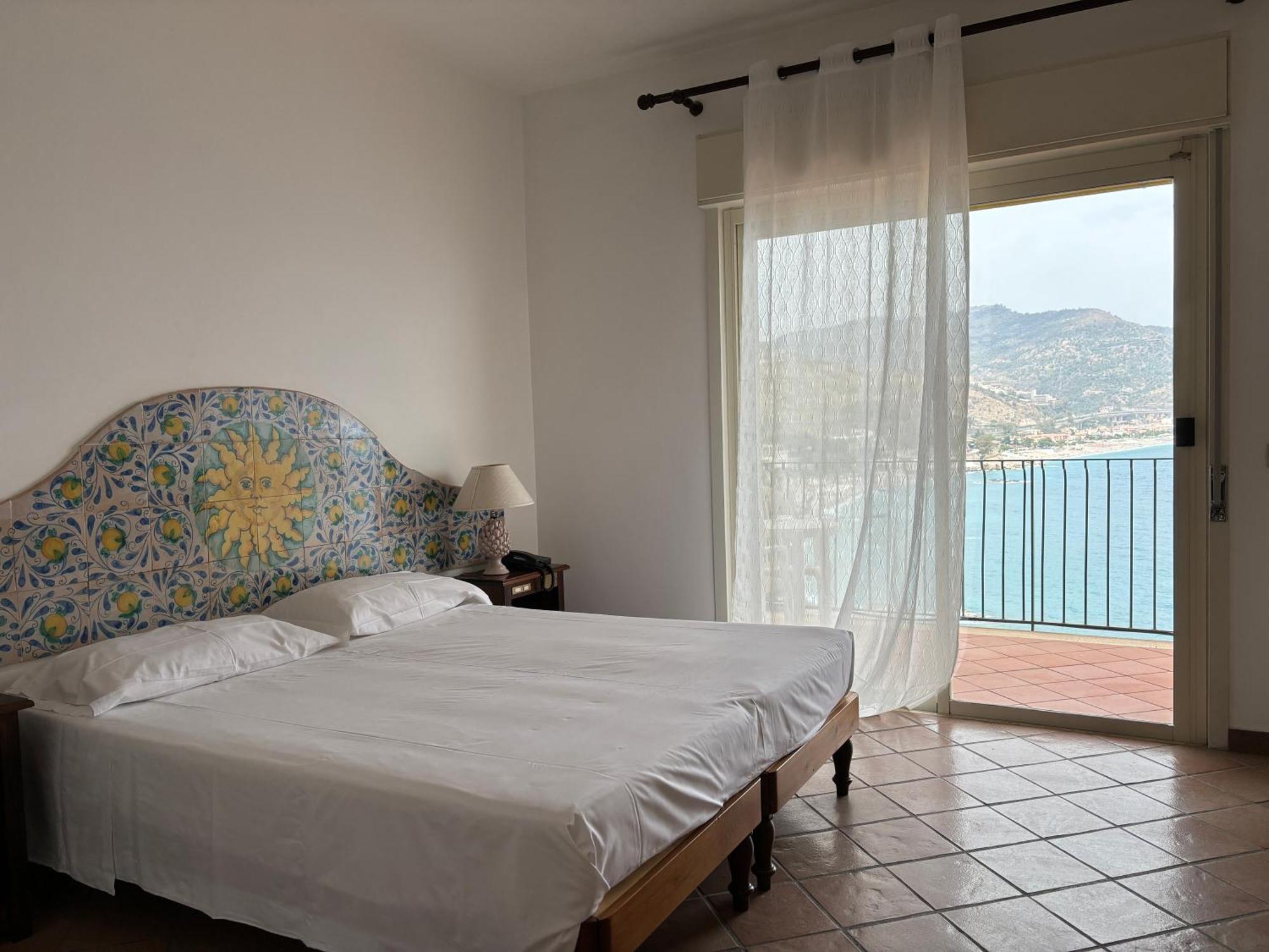 Bay Palace Mazzaro Taormina Bagian luar foto